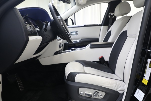 Used 2019 Rolls-Royce Ghost for sale Sold at Maserati of Westport in Westport CT 06880 14