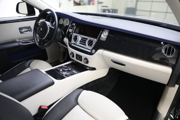 Used 2019 Rolls-Royce Ghost for sale Sold at Maserati of Westport in Westport CT 06880 20