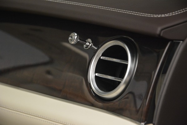 Used 2019 Bentley Bentayga V8 for sale Sold at Maserati of Westport in Westport CT 06880 22