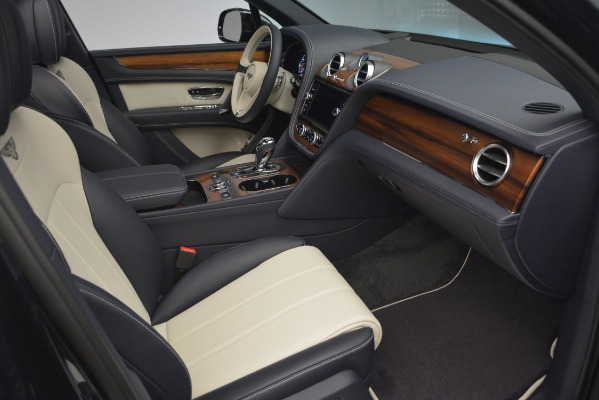 Used 2019 Bentley Bentayga V8 for sale Sold at Maserati of Westport in Westport CT 06880 27