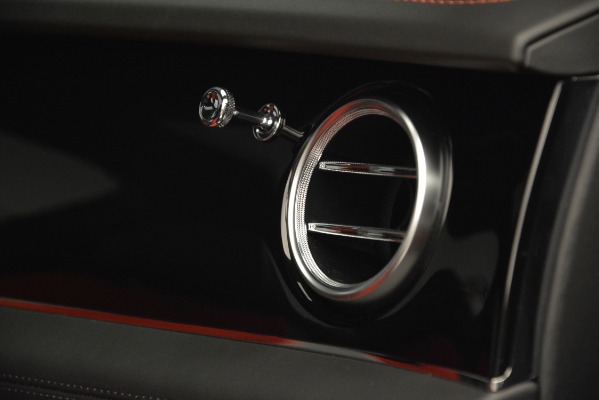 Used 2019 Bentley Bentayga V8 for sale $118,900 at Maserati of Westport in Westport CT 06880 22