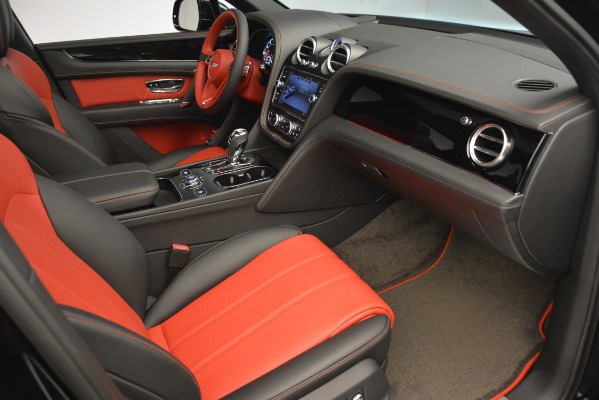 Used 2019 Bentley Bentayga V8 for sale $118,900 at Maserati of Westport in Westport CT 06880 28