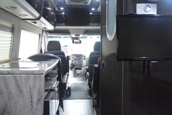 Used 2014 Mercedes-Benz Sprinter 3500 Airstream Lounge Extended for sale Sold at Maserati of Westport in Westport CT 06880 22
