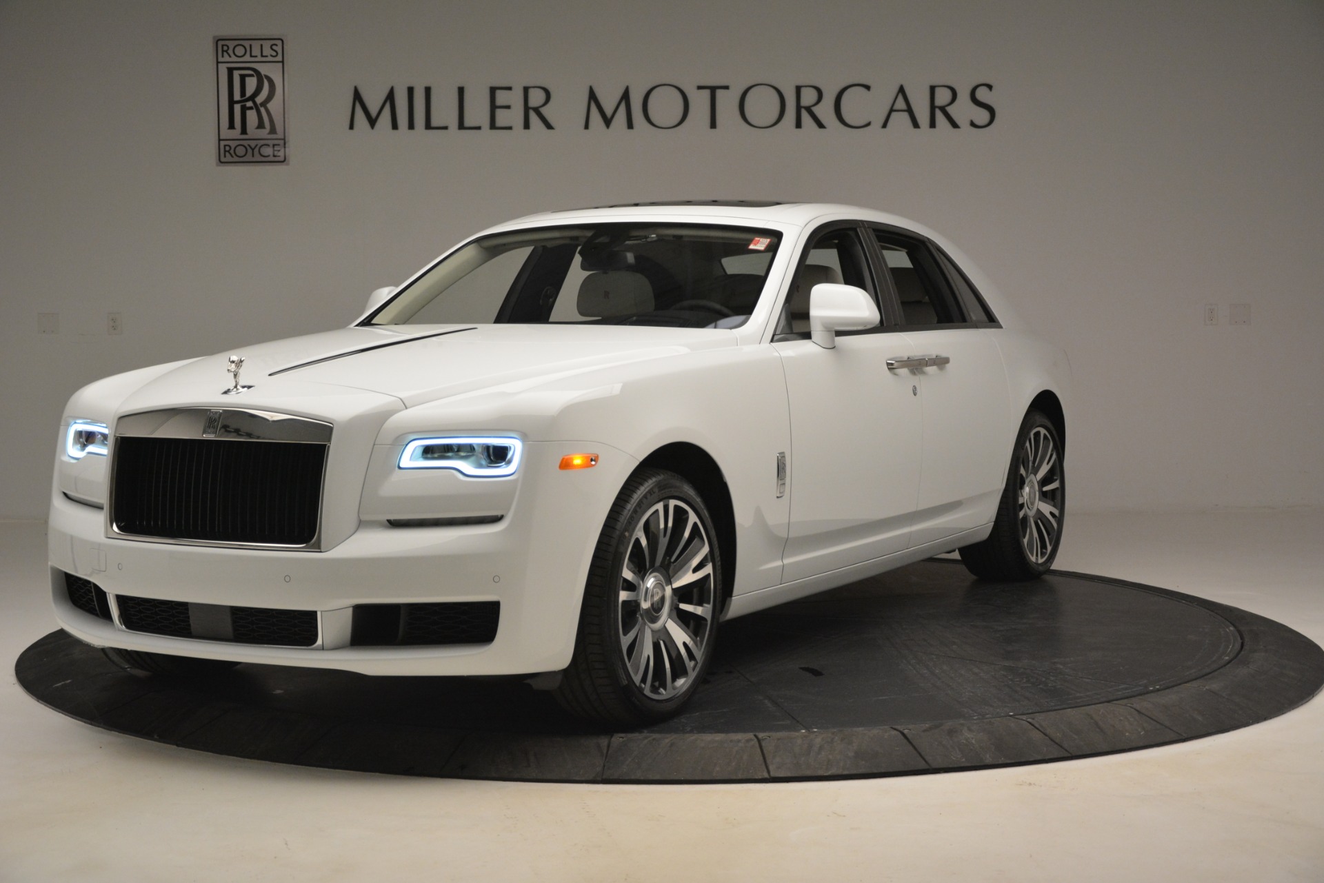 Used 2019 Rolls-Royce Ghost for sale Sold at Maserati of Westport in Westport CT 06880 1