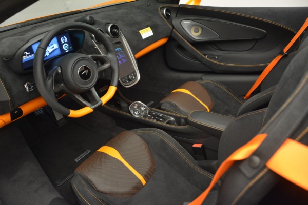 Used 2019 McLaren 570S SPIDER Convertible for sale $240,720 at Maserati of Westport in Westport CT 06880 23