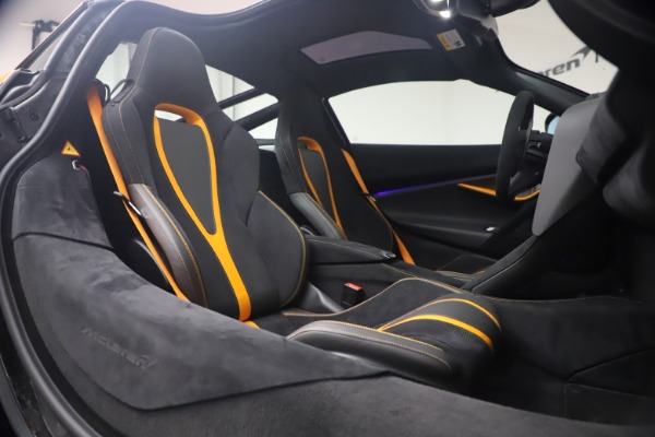 Used 2019 McLaren 720S Performance for sale Sold at Maserati of Westport in Westport CT 06880 19