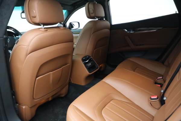 Used 2015 Maserati Quattroporte S Q4 for sale $42,900 at Maserati of Westport in Westport CT 06880 15
