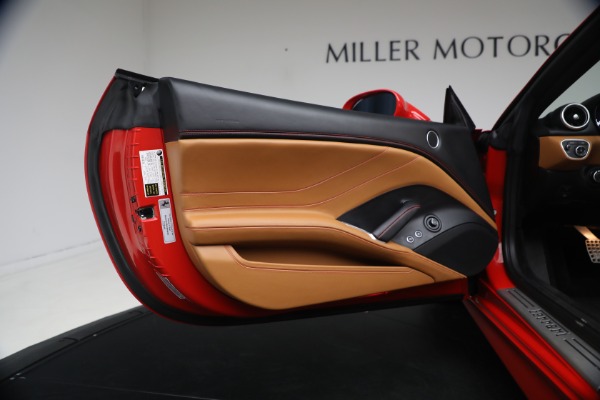 Used 2016 Ferrari California T Handling Speciale for sale Sold at Maserati of Westport in Westport CT 06880 21