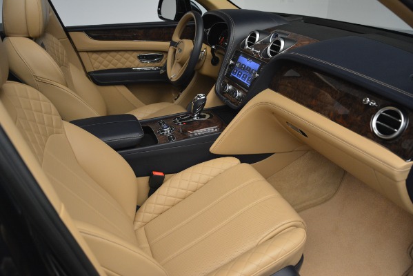 Used 2017 Bentley Bentayga W12 for sale $104,900 at Maserati of Westport in Westport CT 06880 25