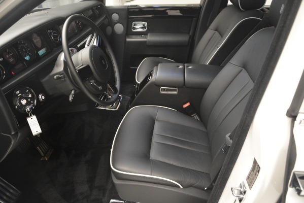 Used 2014 Rolls-Royce Phantom for sale Sold at Maserati of Westport in Westport CT 06880 16