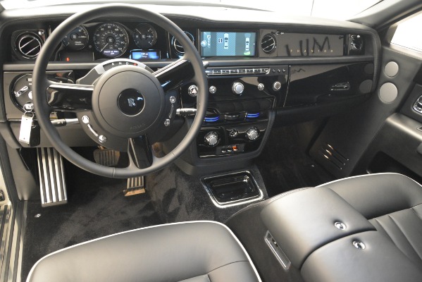 Used 2014 Rolls-Royce Phantom for sale Sold at Maserati of Westport in Westport CT 06880 18