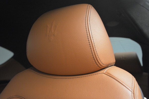 Used 2011 Maserati GranTurismo S Automatic for sale Sold at Maserati of Westport in Westport CT 06880 21