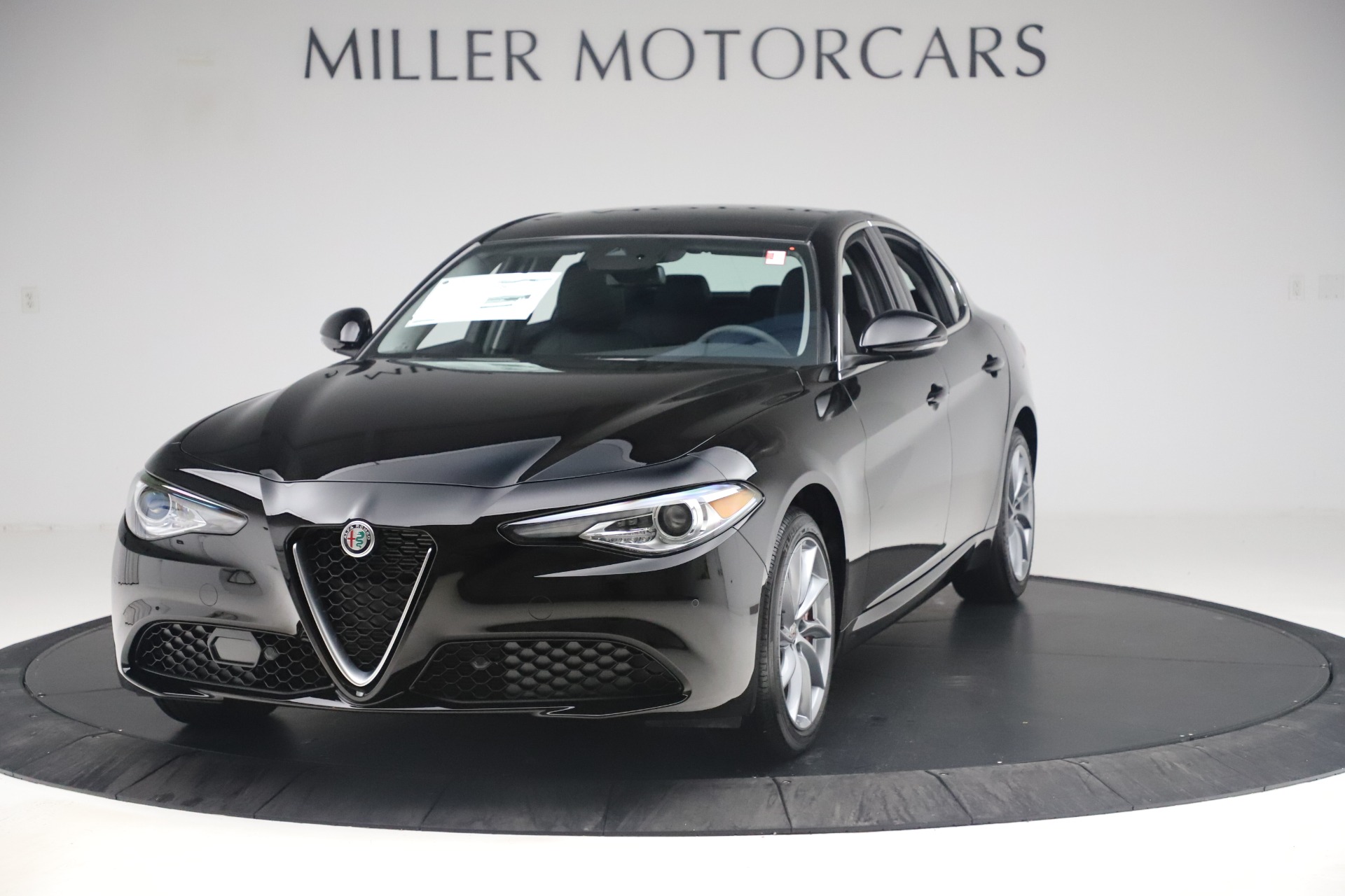 New 2019 Alfa Romeo Giulia Q4 for sale $46,140 at Maserati of Westport in Westport CT 06880 1