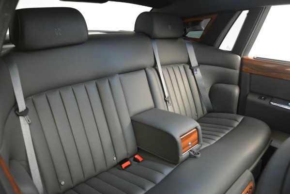 Used 2007 Rolls-Royce Phantom for sale Sold at Maserati of Westport in Westport CT 06880 20