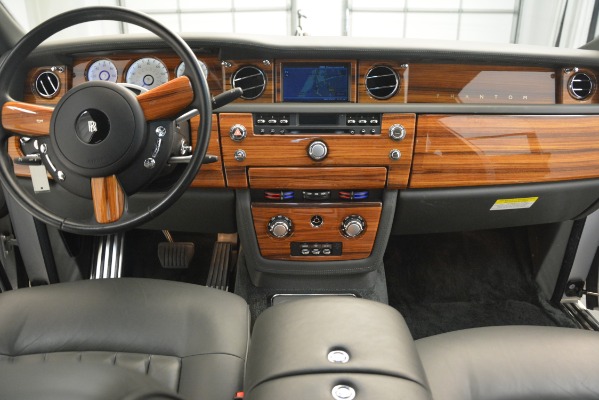 Used 2007 Rolls-Royce Phantom for sale Sold at Maserati of Westport in Westport CT 06880 23