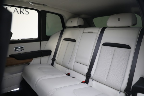 Used 2019 Rolls-Royce Cullinan for sale $329,900 at Maserati of Westport in Westport CT 06880 17
