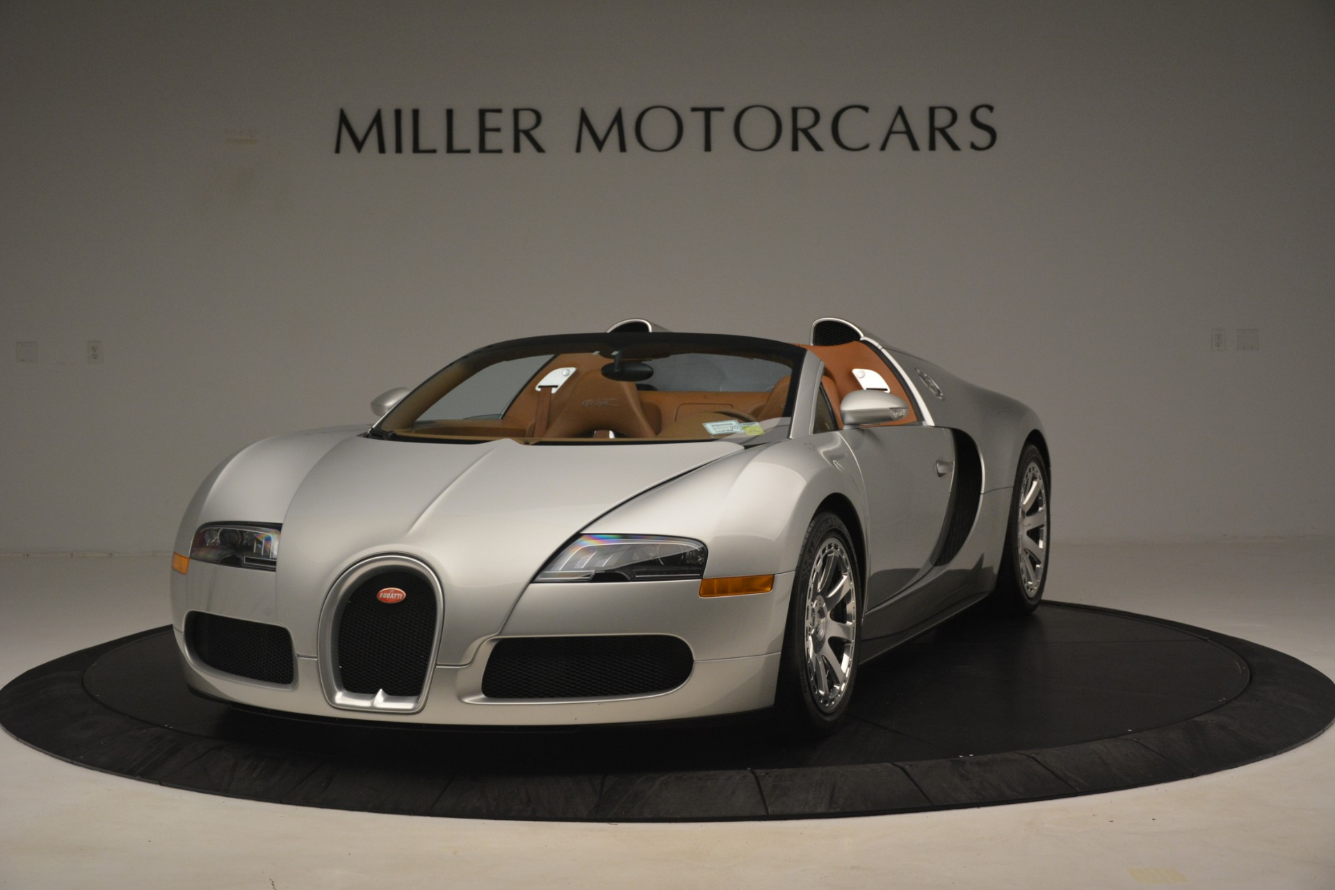 Used 2010 Bugatti Veyron 16.4 Grand Sport for sale Sold at Maserati of Westport in Westport CT 06880 1