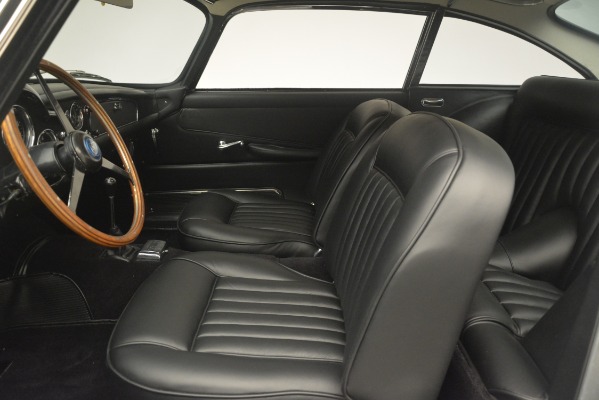 Used 1961 Aston Martin DB4 Series IV Coupe for sale Sold at Maserati of Westport in Westport CT 06880 20