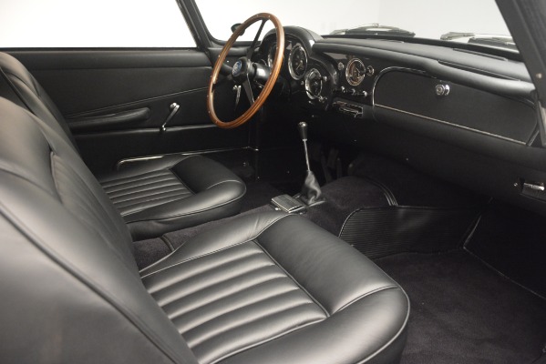 Used 1961 Aston Martin DB4 Series IV Coupe for sale Sold at Maserati of Westport in Westport CT 06880 25