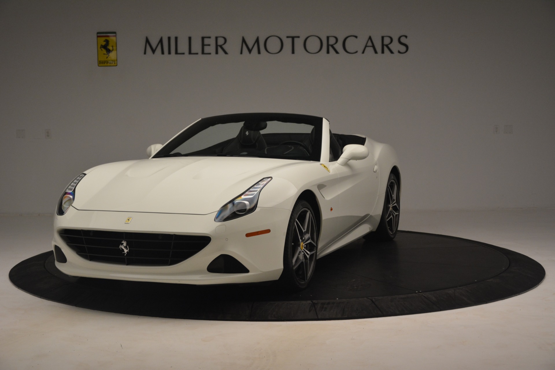 Used 2016 Ferrari California T for sale Sold at Maserati of Westport in Westport CT 06880 1