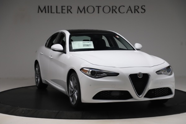 New 2019 Alfa Romeo Giulia Q4 for sale Sold at Maserati of Westport in Westport CT 06880 11