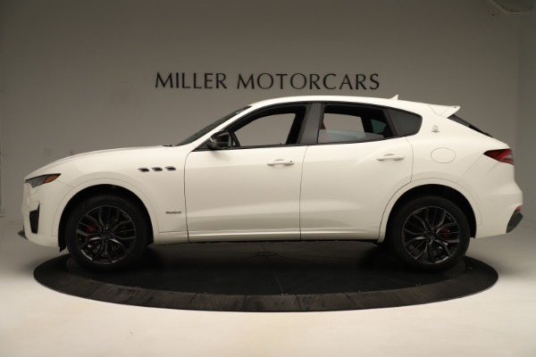 New 2019 Maserati Levante Q4 GranSport Nerissimo for sale Sold at Maserati of Westport in Westport CT 06880 3