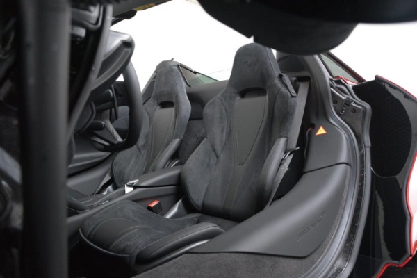 Used 0 for sale Sold at Maserati of Westport in Westport CT 06880 22
