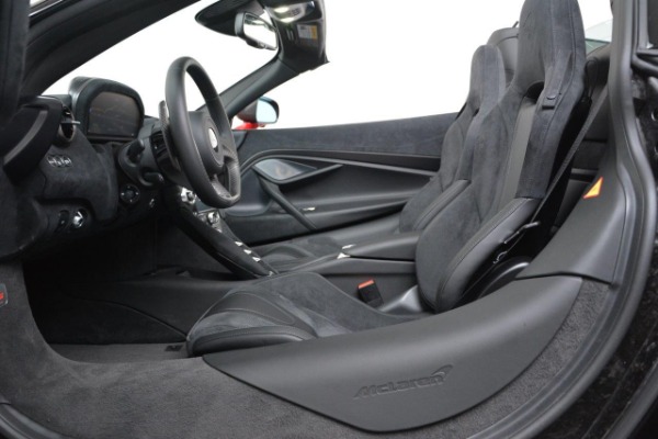 Used 0 for sale Sold at Maserati of Westport in Westport CT 06880 23