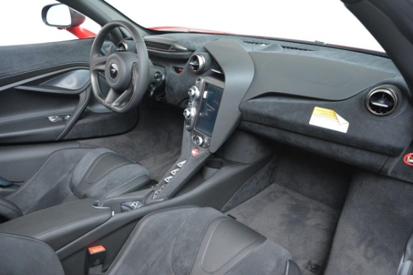 Used 0 for sale Sold at Maserati of Westport in Westport CT 06880 27