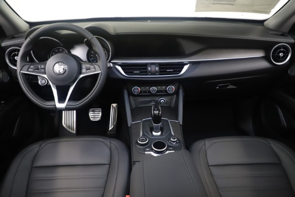 New 2019 Alfa Romeo Stelvio Ti Lusso Q4 for sale Sold at Maserati of Westport in Westport CT 06880 16