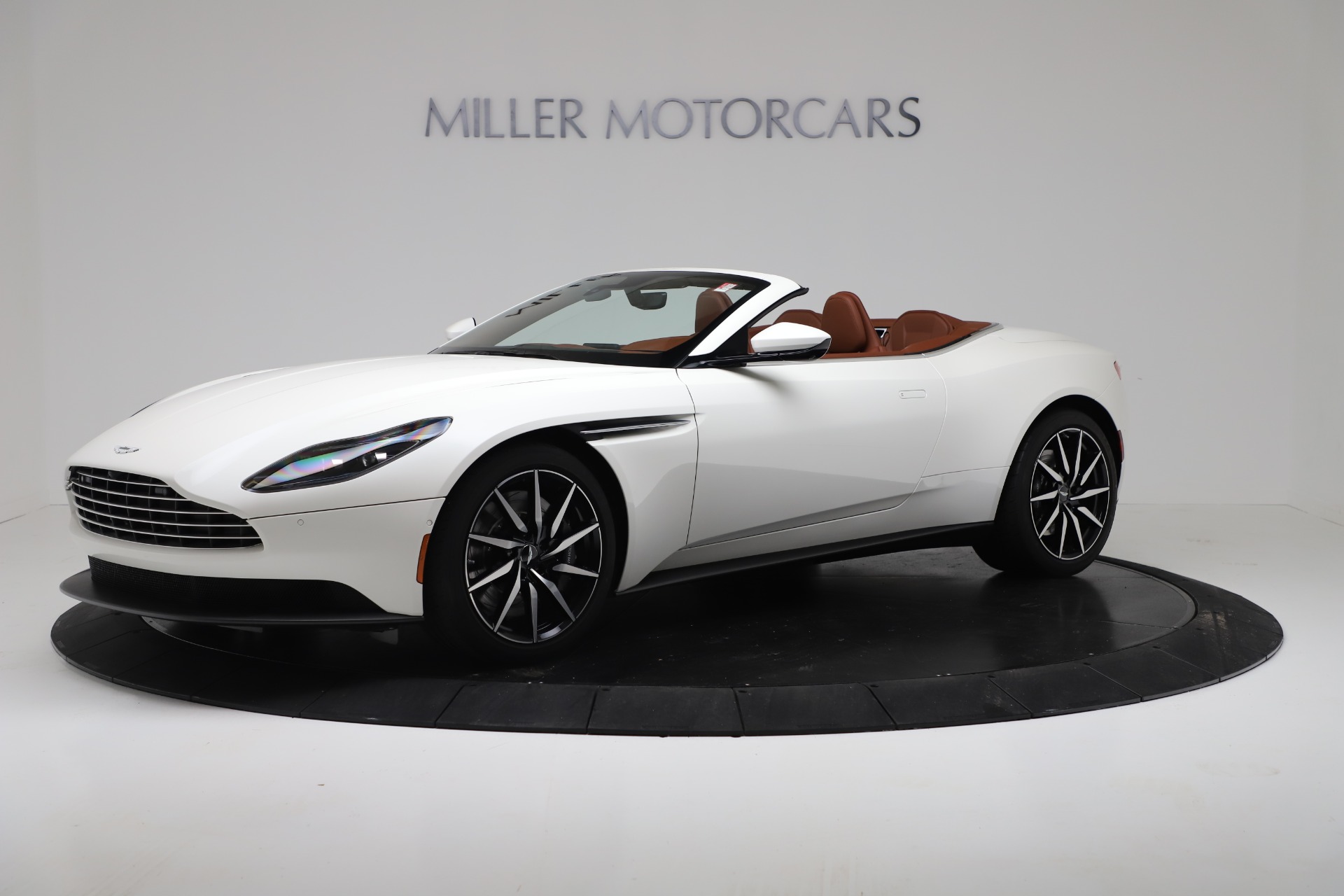 New 2019 Aston Martin DB11 V8 For Sale (Special Pricing