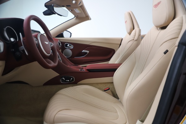 Used 2020 Aston Martin DB11 Volante Convertible for sale $223,900 at Maserati of Westport in Westport CT 06880 21