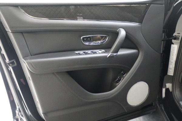 Used 2020 Bentley Bentayga V8 Design Series for sale $145,900 at Maserati of Westport in Westport CT 06880 19