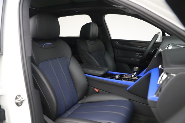 Used 2020 Bentley Bentayga V8 Design Edition for sale $179,900 at Maserati of Westport in Westport CT 06880 28