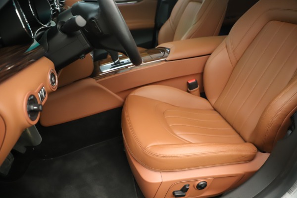 Used 2014 Maserati Quattroporte S Q4 for sale Sold at Maserati of Westport in Westport CT 06880 15
