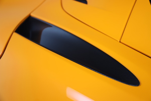 Used 2020 McLaren 720S Spider Performance for sale Sold at Maserati of Westport in Westport CT 06880 20
