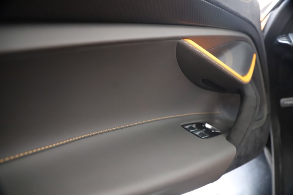 Used 2020 McLaren 720S Spider Performance for sale Sold at Maserati of Westport in Westport CT 06880 27