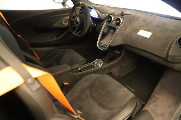 Used 2020 McLaren 600LT Spider for sale Sold at Maserati of Westport in Westport CT 06880 25