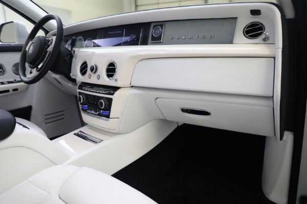 Used 2020 Rolls-Royce Phantom for sale Sold at Maserati of Westport in Westport CT 06880 22