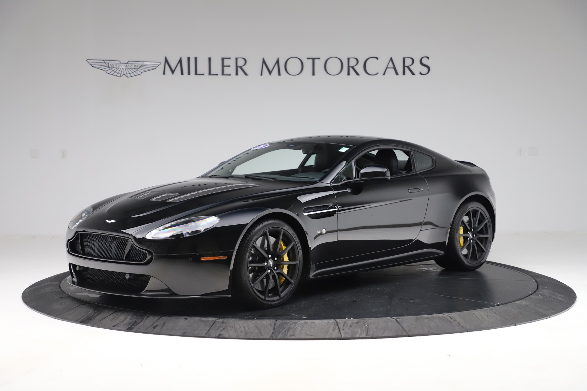 Used 2015 Aston Martin V12 Vantage S Coupe for sale Sold at Maserati of Westport in Westport CT 06880 1