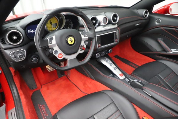 Used 2017 Ferrari California T for sale Sold at Maserati of Westport in Westport CT 06880 19