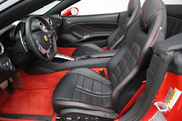 Used 2017 Ferrari California T for sale Sold at Maserati of Westport in Westport CT 06880 20