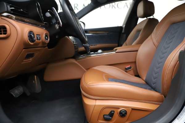 Used 2017 Maserati Quattroporte S Q4 GranLusso for sale Sold at Maserati of Westport in Westport CT 06880 14