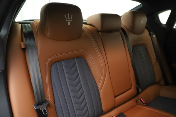 Used 2017 Maserati Quattroporte S Q4 GranLusso for sale Sold at Maserati of Westport in Westport CT 06880 26