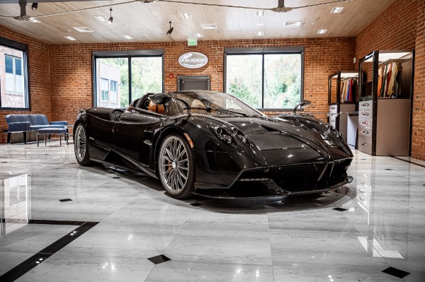 Used 2017 Pagani Huayra Roadster Roadster for sale Sold at Maserati of Westport in Westport CT 06880 3