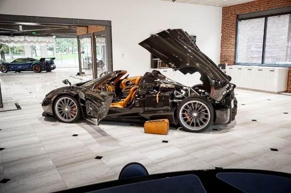 Used 2017 Pagani Huayra Roadster Roadster for sale Sold at Maserati of Westport in Westport CT 06880 7