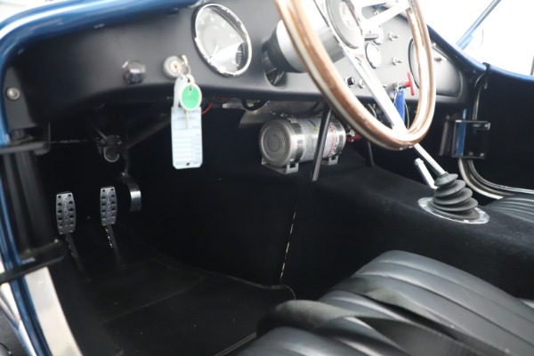 Used 1965 Ford Cobra CSX for sale Sold at Maserati of Westport in Westport CT 06880 19