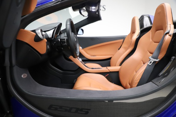 Used 2015 McLaren 650S Spider for sale Sold at Maserati of Westport in Westport CT 06880 25