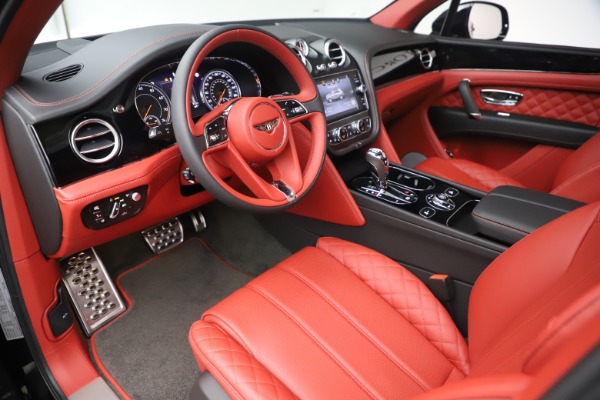 Used 2020 Bentley Bentayga V8 for sale $154,900 at Maserati of Westport in Westport CT 06880 18