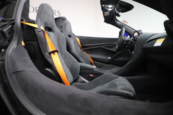 Used 2020 McLaren 720S Spider for sale Sold at Maserati of Westport in Westport CT 06880 26